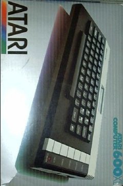 <a href='https://www.playright.dk/info/titel/atari-600xl/at8'>Atari 600XL</a>    2/10