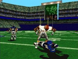 NFL Xtreme (PS1)   © 989 Sports 1998    1/3