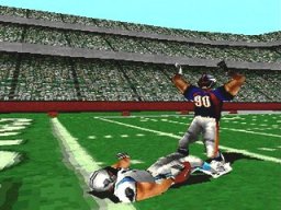 NFL Xtreme (PS1)   © 989 Sports 1998    3/3