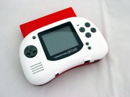 Pocket Famicom (NES)   © GameTech 2005    3/3