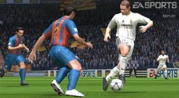 FIFA Soccer (PSP)   © EA 2005    1/3