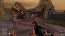 Call Of Duty 2 (X360)   © Activision 2005    3/3